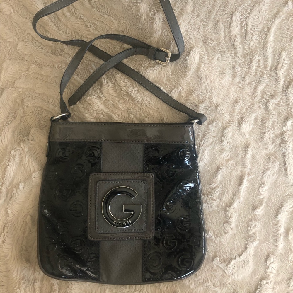 Guess crossbody purse